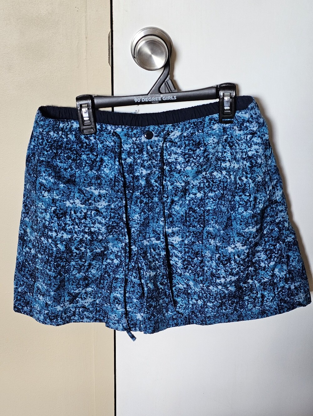 Women's Catalina Brand Athletic Active Shorts - Size M Medium - Blue / Black